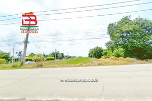 ที่ดินเปล่า เนื้อที่ 20-3-61 ไร่ ใกล้องค์การบริหารส่วนตำบลคลองหก ถนนคลอง6 ฝั่งตะวันตก ต.คลองหก อ.คลองหลวง จ.ปทุมธานี