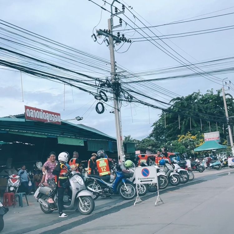  ตึกแถวทำเลทอง ติดถนนใหญ่ ใกล้ตลาดลุงออม ทำเลดีแบบนี้หายากมาก, ภาพที่ 4