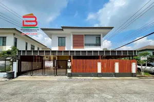 บ้านแฝด หมู่บ้านพฤกษาวิลเลจ 21 (ดีไลท์) เนื้อที่ 44.4 ตรว. ตำบลลาดสวาย อำเภอลำลูกกา จังหวัดปทุมธานี