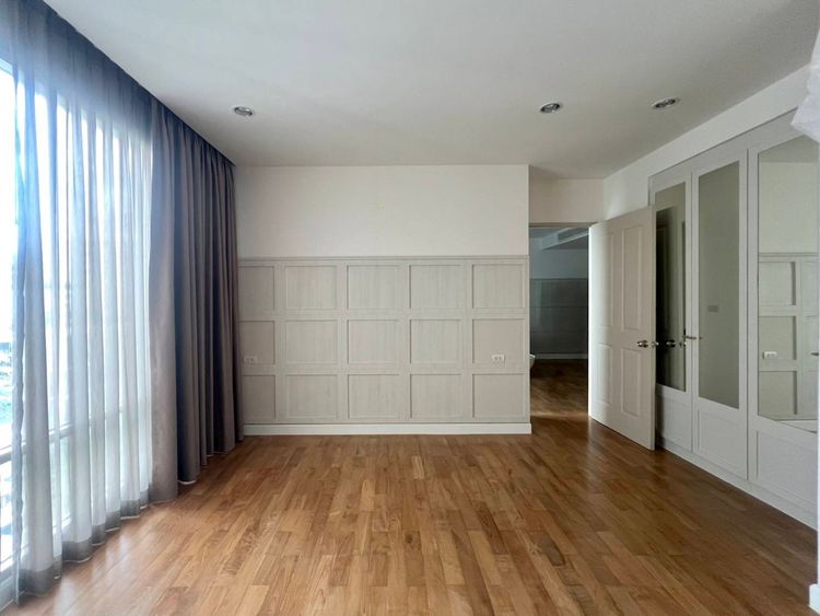 For Sale Siri Thirty-One Condominium 1bed1bath New Furnished near BTS , ภาพที่ 4