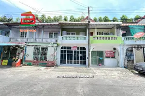 ทาวน์เฮาส์ หมู่บ้าน แอร์วิลล่า คลอง2 เนื้อที่ 16 ตรว. ถนนลำลูกกา ต.คูคต อ.ลำลูกกา จ.ปทุมธานี