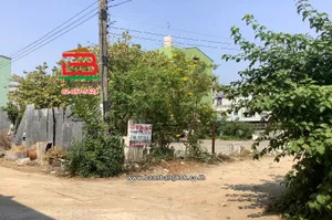 ที่ดินเปล่า แปลงมุม ซอยลาดกระบัง 4 เนื้อที่ 242 ตร.ว (ใกล้สนามบินสุวรรณภูมิ) แขวงลาดกระบัง เขตลาดกระบัง กรุงเทพมหานคร