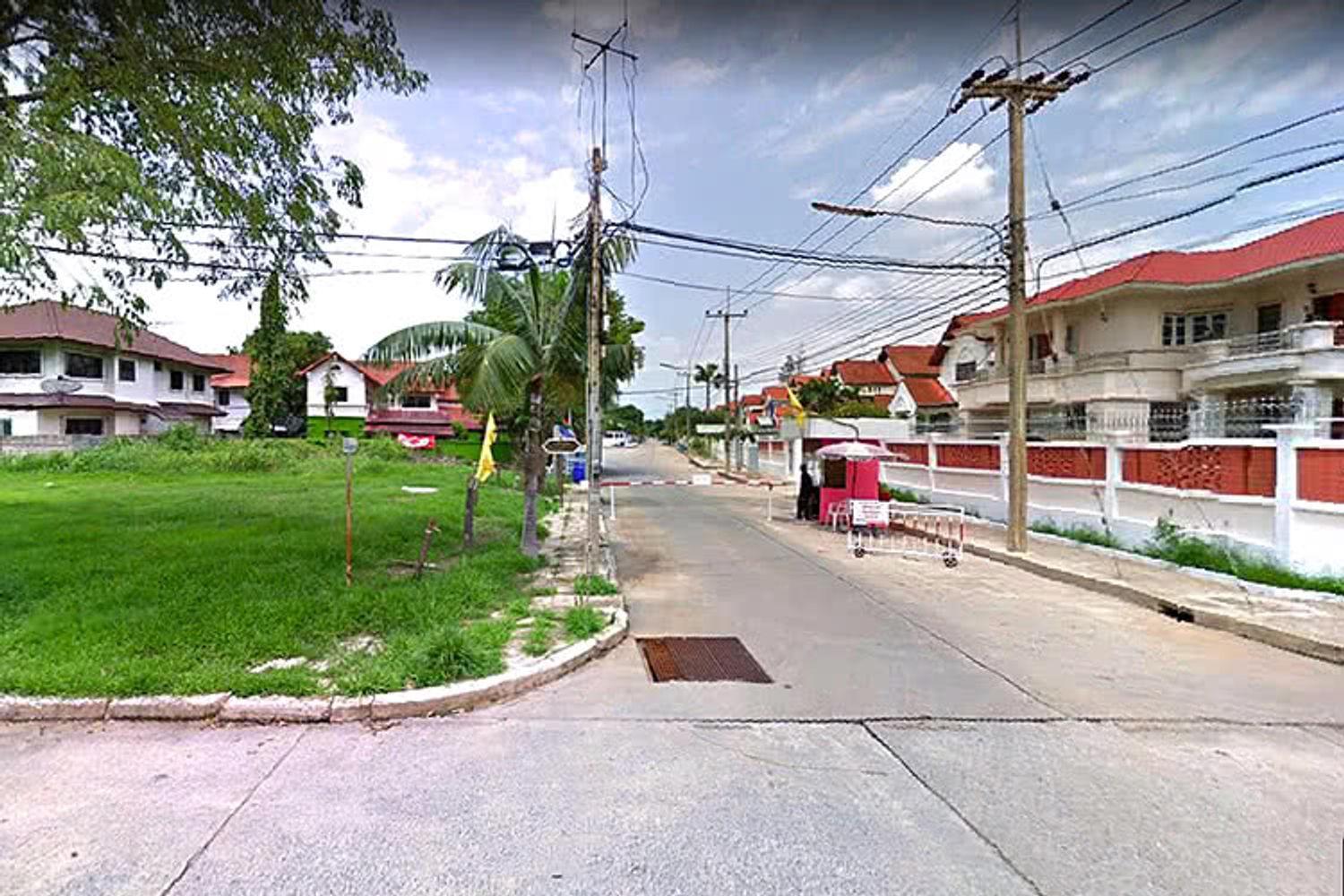 ภาพหลัก -  บ้านเมืองเอก โครงการ 5