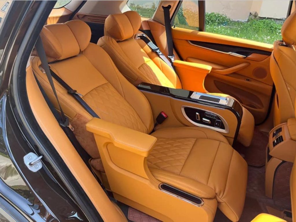 do-ghe-limousine-lexus-GX460-sieu-xin-so-2024-1