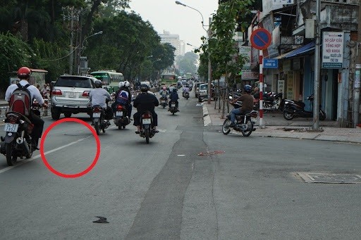 Mức phạt vi phạm không chấp hành quy định vạch chia đường