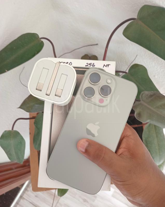 i Phone 15 Pro 256GB