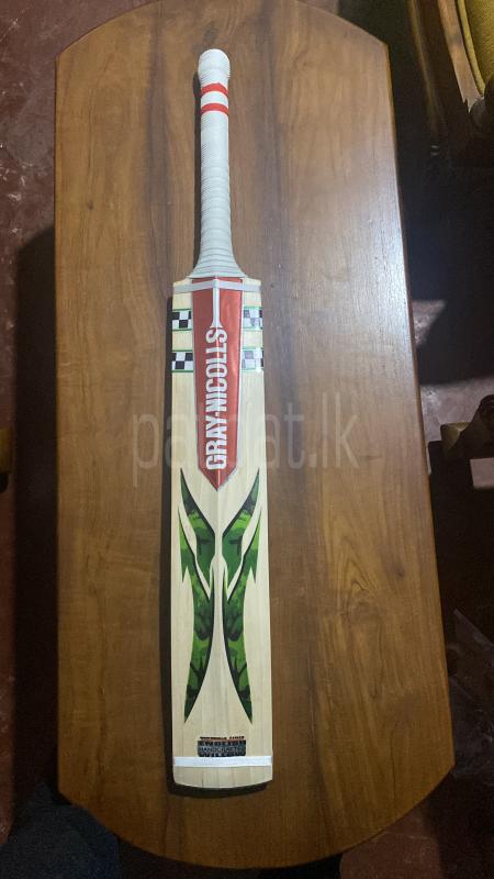 Gray Nicolls Bat