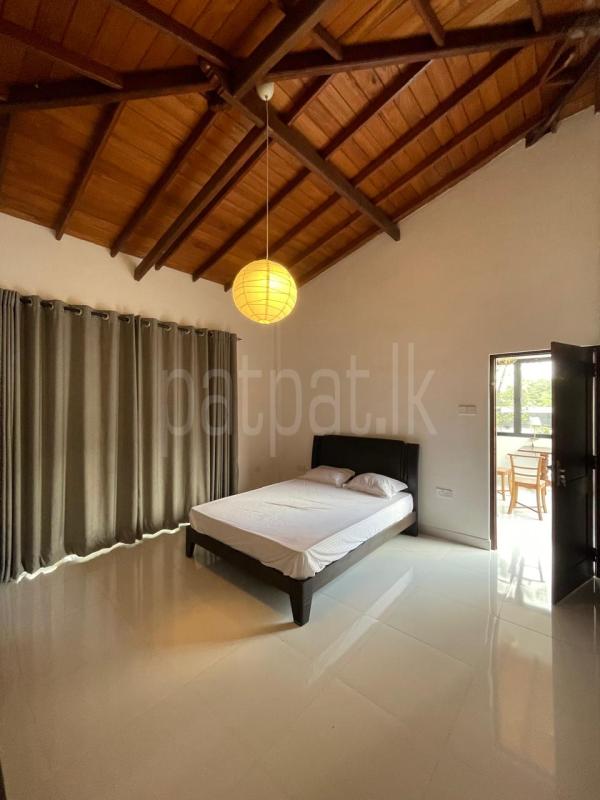 premium-listing-image