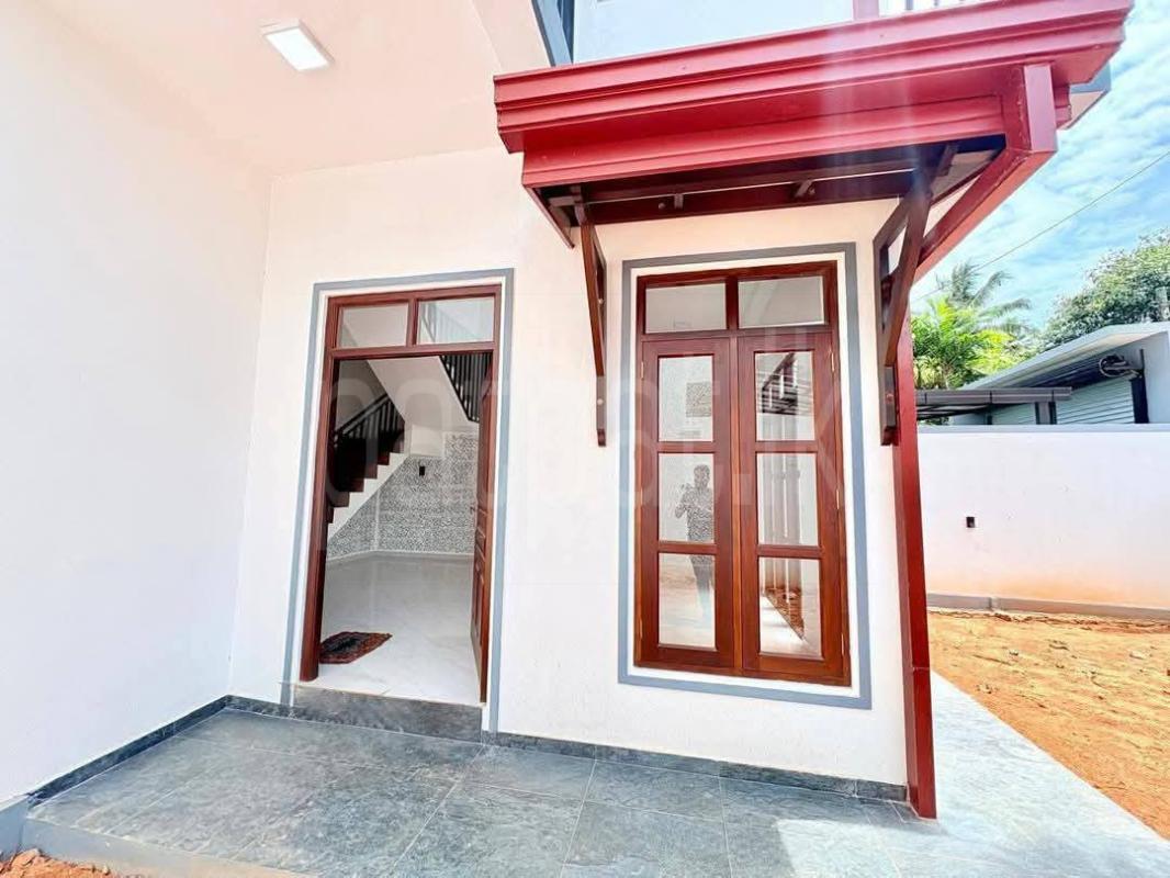 listing-image