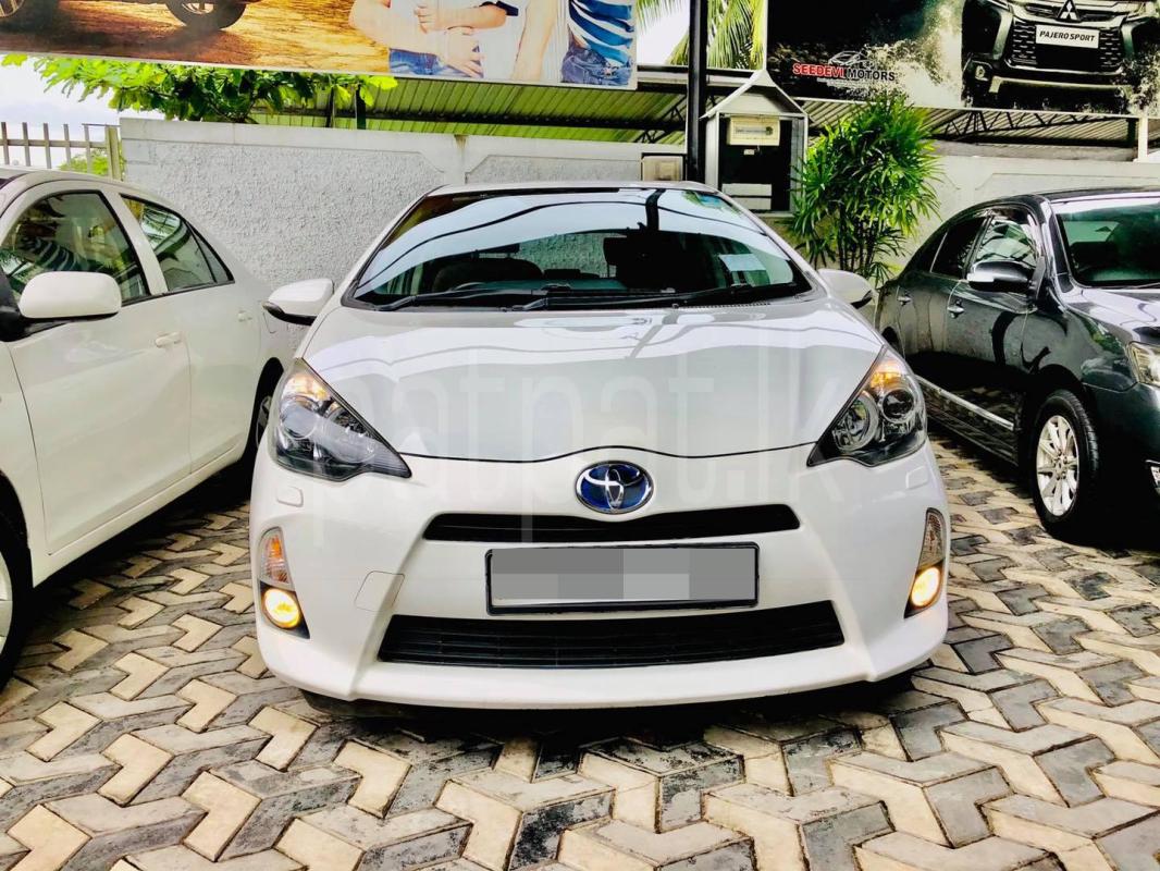 Toyota Prius 2025 - பயன்படுத்தப்பட்டது கார் sale in Sri Lanka - patpat.lk