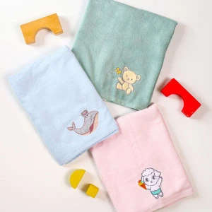 Babybee Handuk Bambu Anak Bayi Kids Luxurious Baby Bamboo Towel Hypoallergenic 120x60 Super Lembut