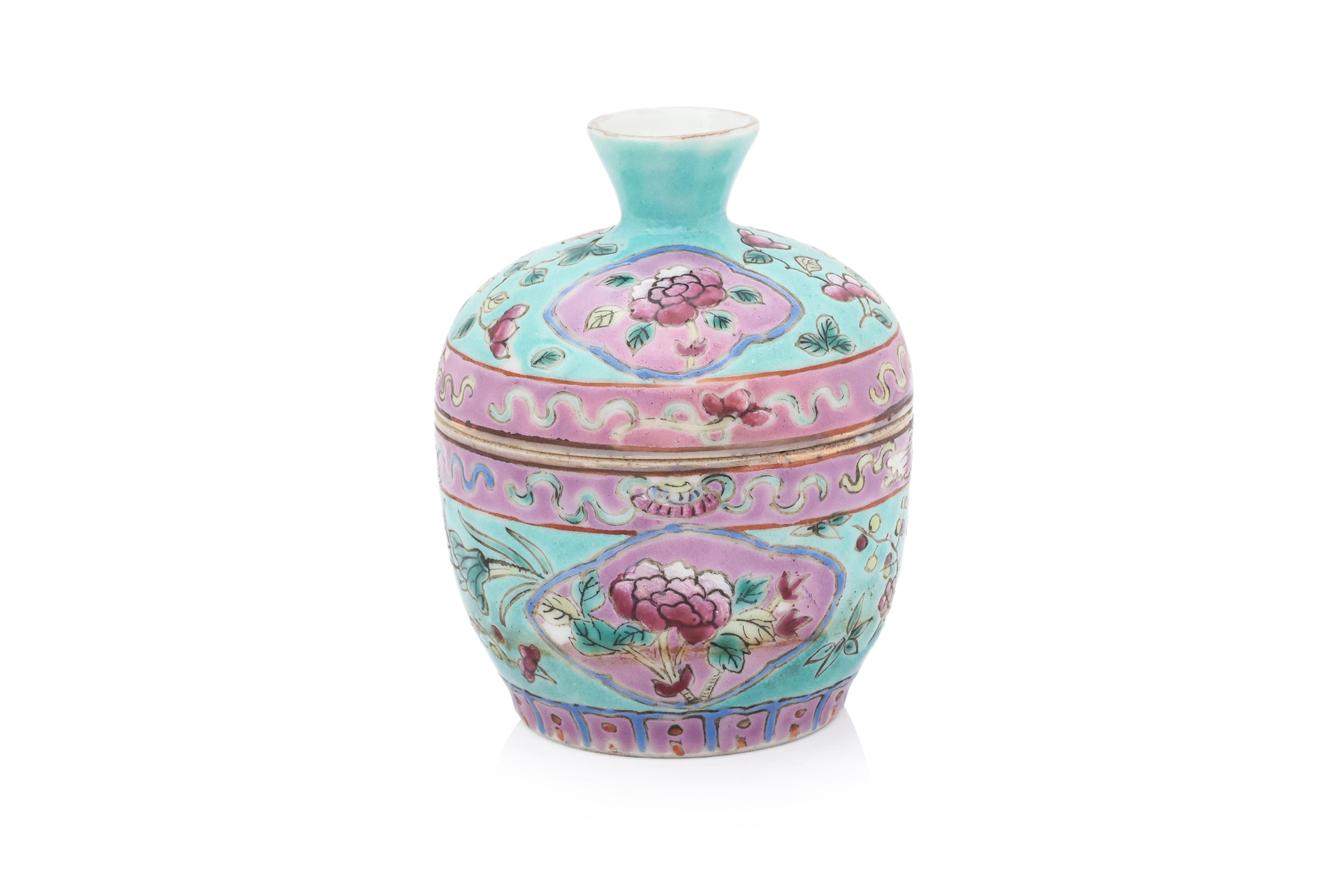 A FAMILLE ROSE TURQUOISE GROUND CHUPU