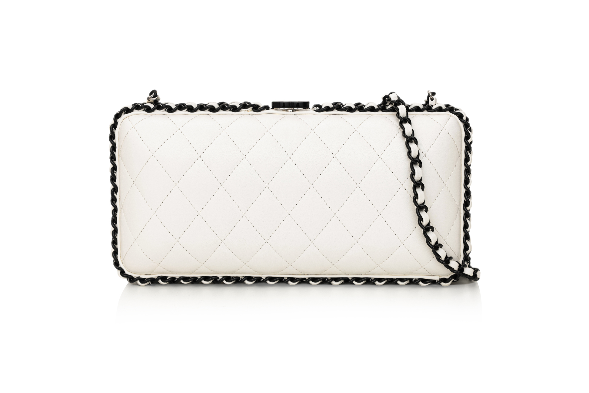 CHANEL CHAIN AROUND CLUTCH IN WHITE QUILTED LEATHER, 2021