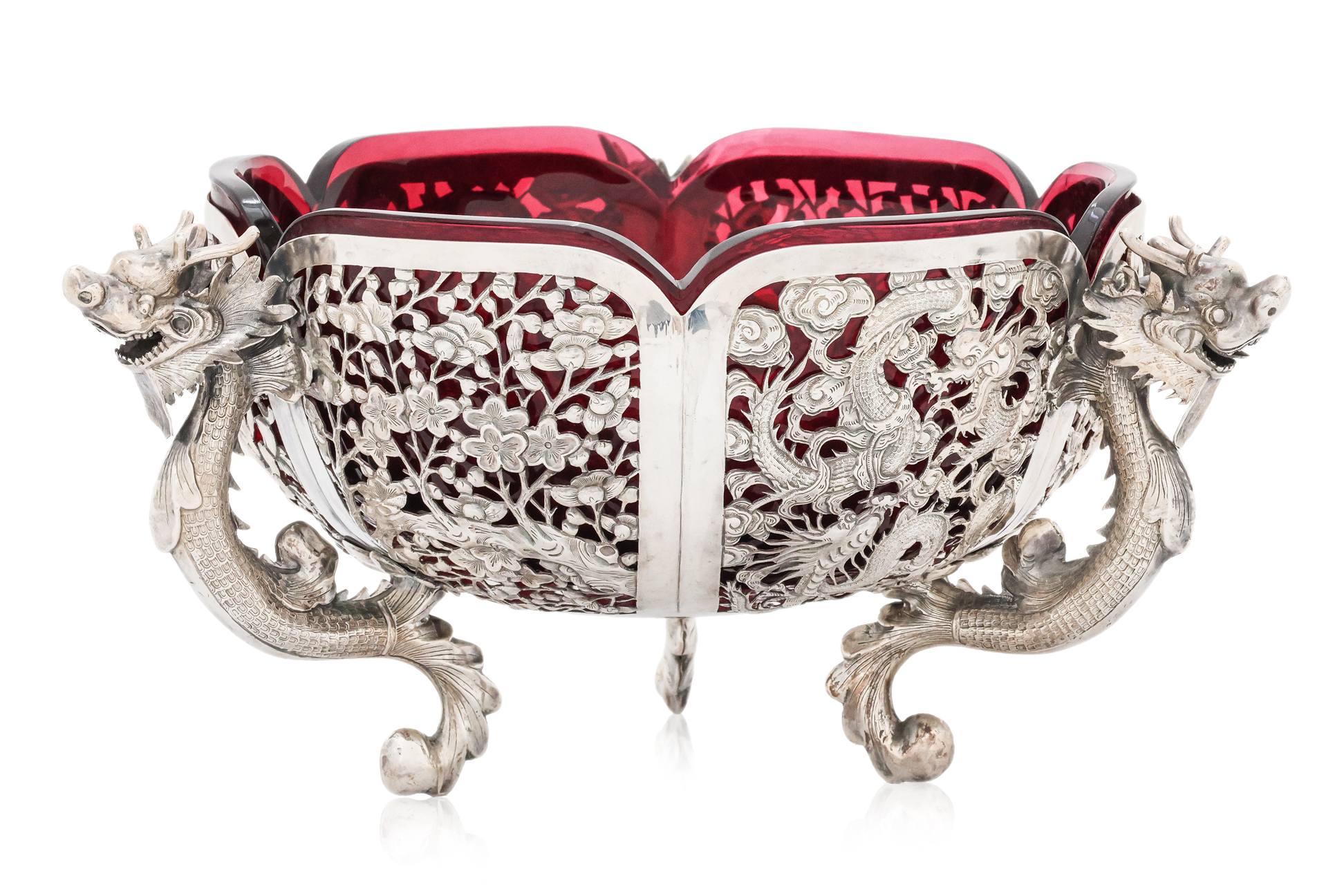 A LARGE CHINESE EXPORT PIERCED SILVER BOWL