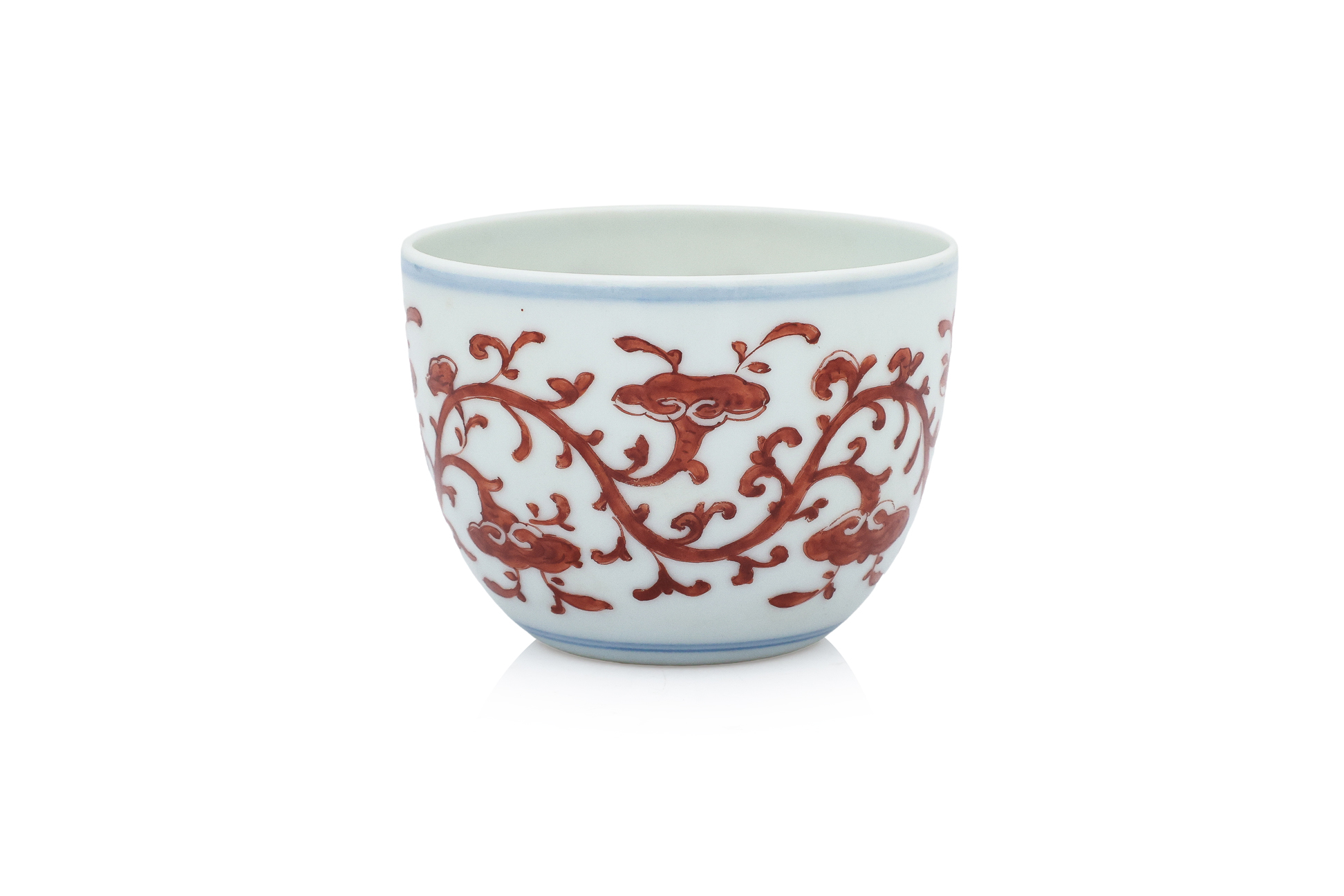 A PORCELAIN TEA BOWL WITH IRON RED LINGZHI DECORATION