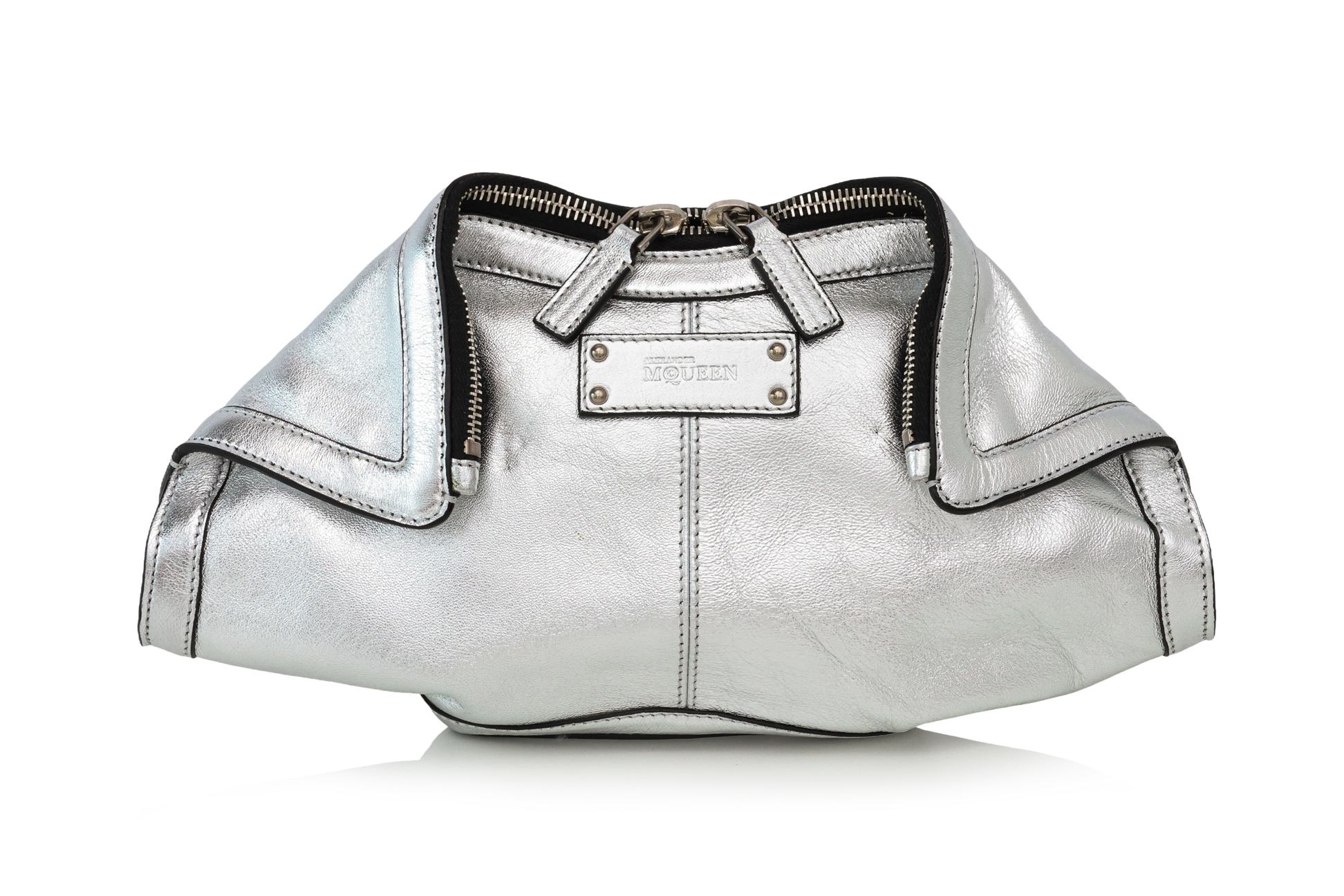 ALEXANDER MCQUEEN - A METALLIC 'MANTA' MINI CLUTCH