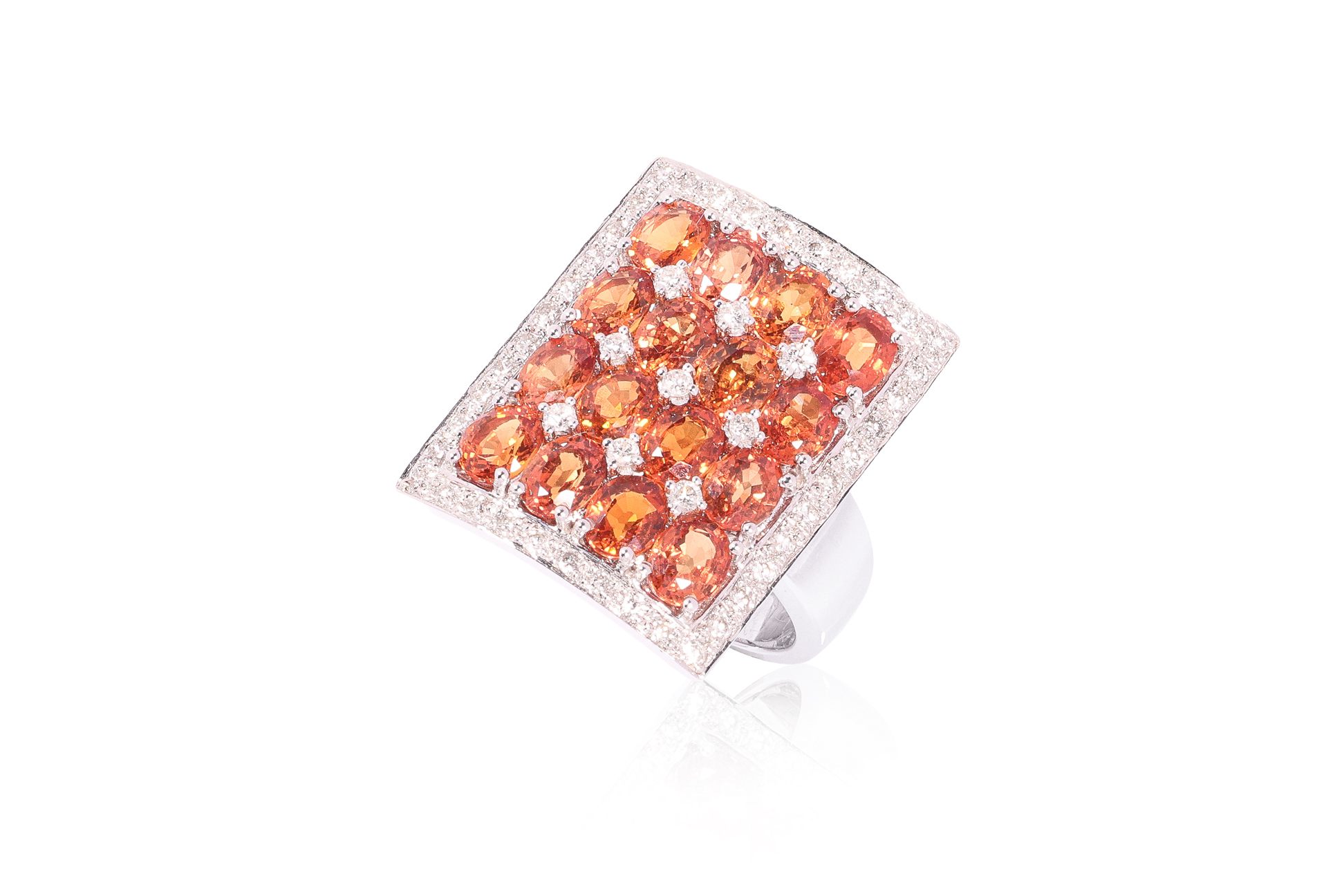 AN ORANGE SAPPHIRE AND DIAMOND 'PANEL' RING