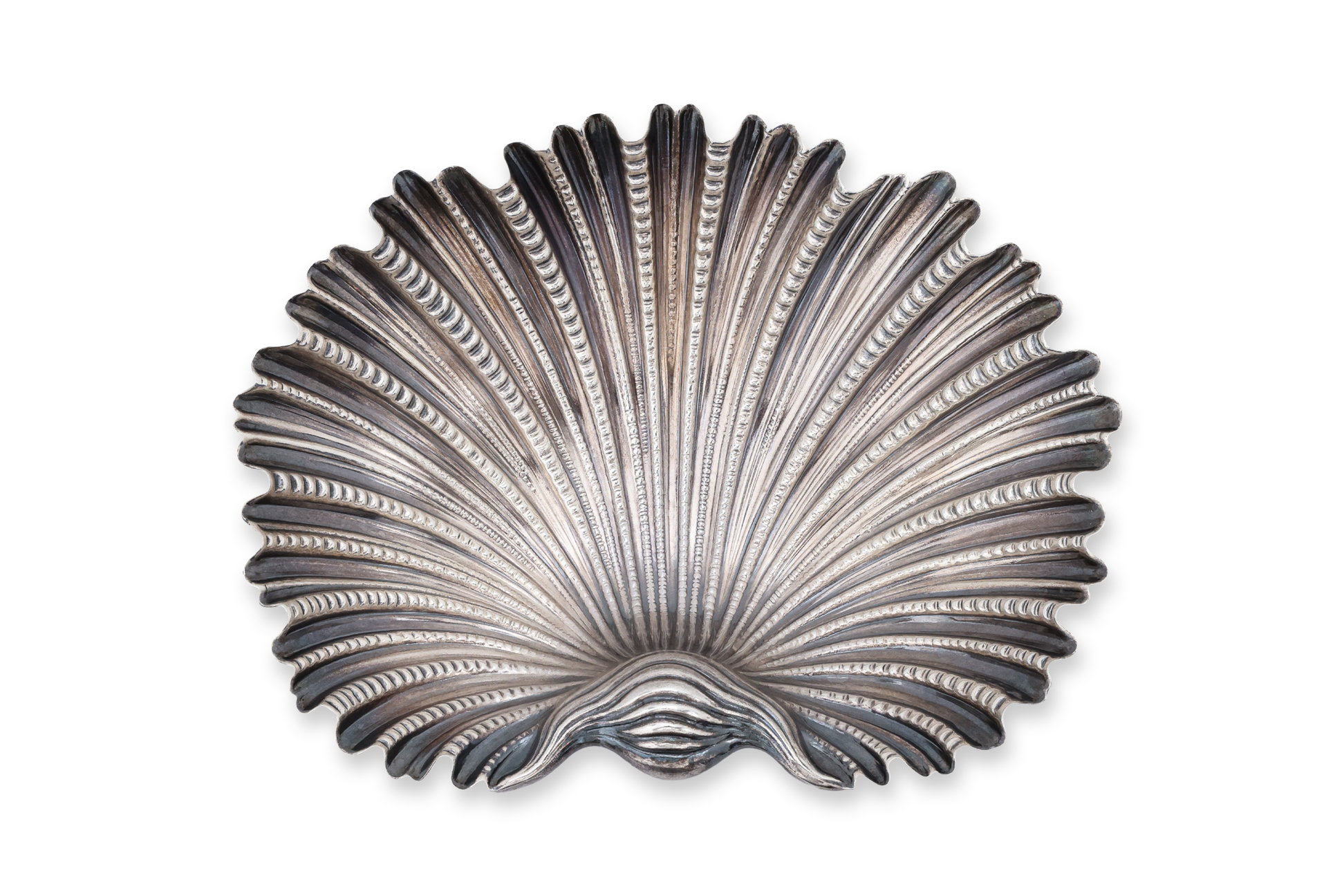 BUCCELLATI - A SILVER SHELL-FORM DISH