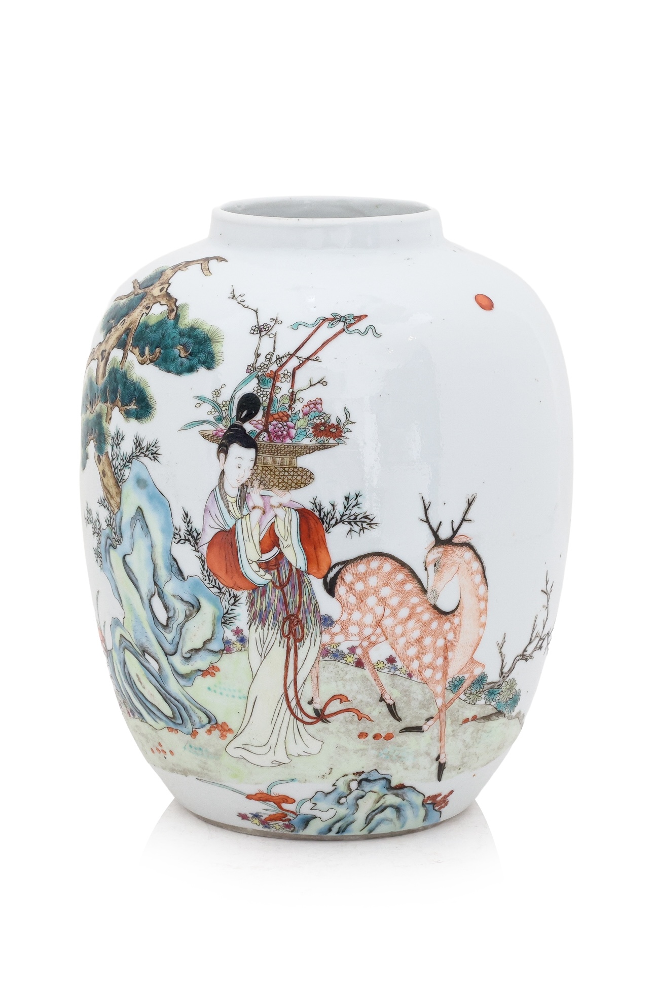 A FAMILLE ROSE PORCELAIN VASE