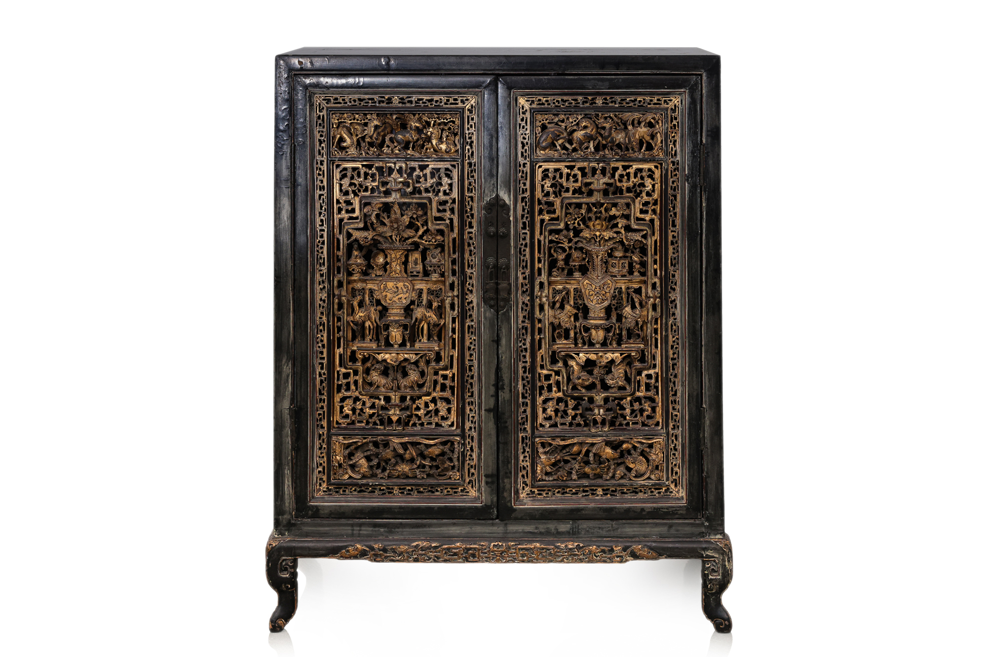 A BLACK LACQUERED CABINET WITH FINELY CARVED DOORS