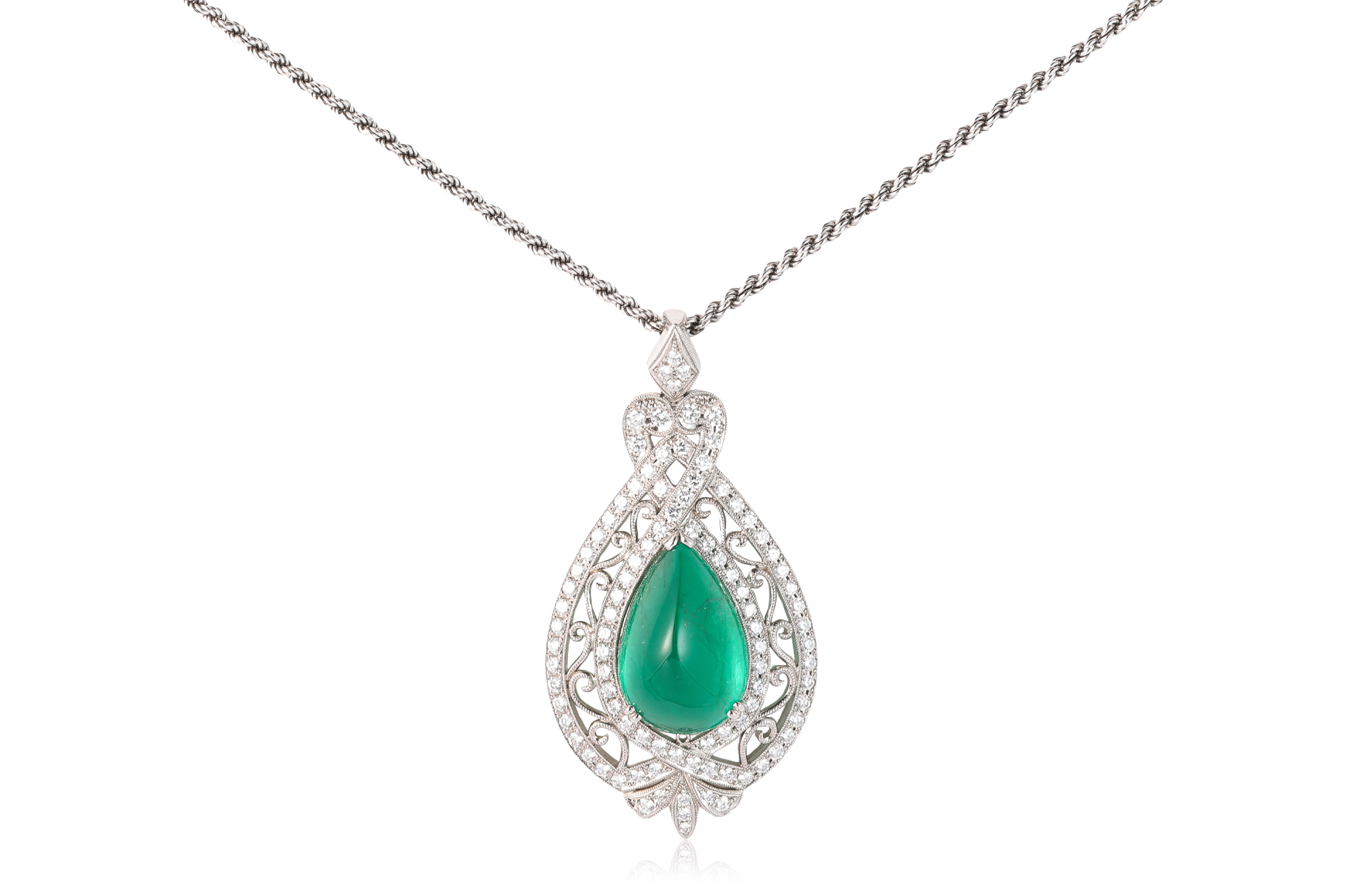 A LARGE BRAZILIAN EMERALD AND DIAMOND PENDANT BY QUEEN JEWELRY JAPAN, WITH A CHAIN