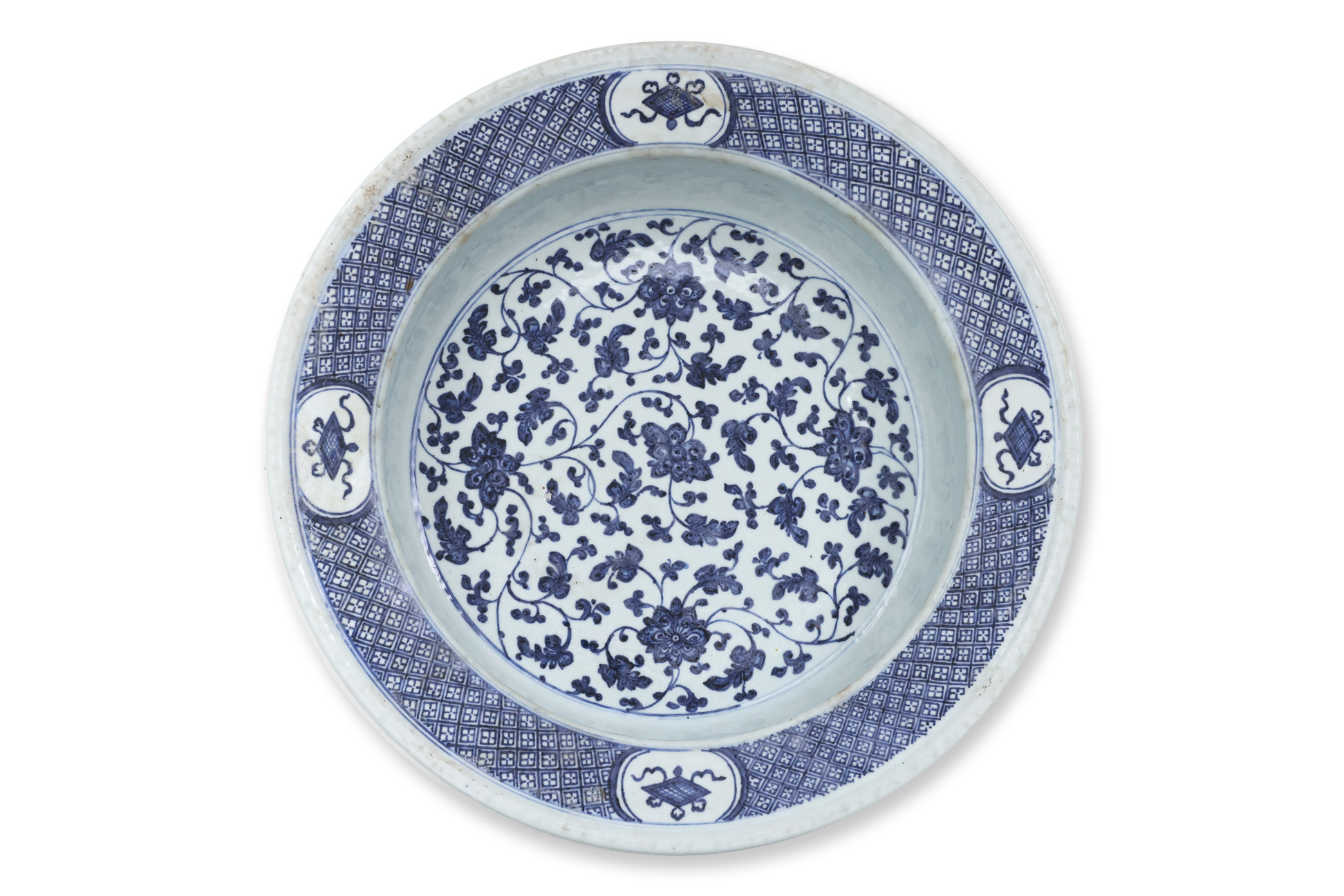 A LARGE BLUE AND WHITE FLOWER SCROLL BASIN