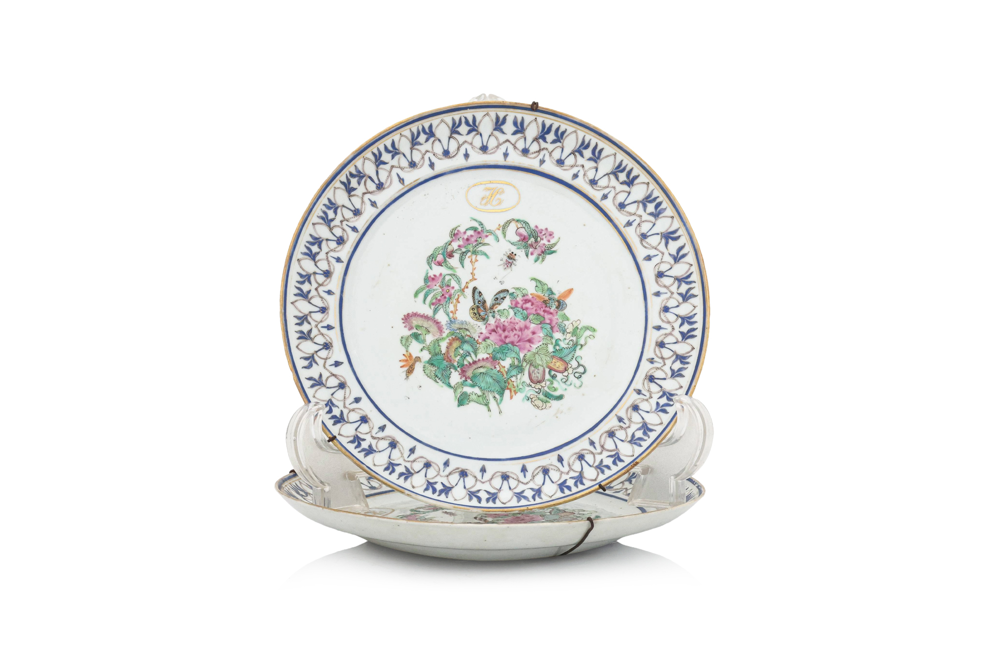 A PAIR OF FAMILLE ROSE CANTON PLATES WITH GILT MONOGRAMS