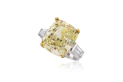 LOT 137 - CARAT FANCY YELLOW DIAMOND RING.jpg