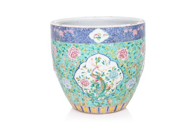 LOT 87 - A LARGE TURQUOISE GROUND FAMILLE ROSE PORCELAIN FISH BOWL.jpg