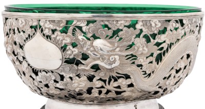 LOT 19  A LARGE CHINESE EXPORT SILVER DRAGON BOWL 2.jpg