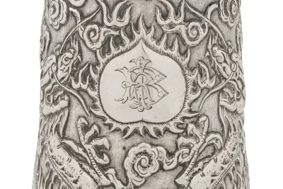 LOT 47  A CHINESE EXPORT SILVER DRAGON MUG 2.jpg