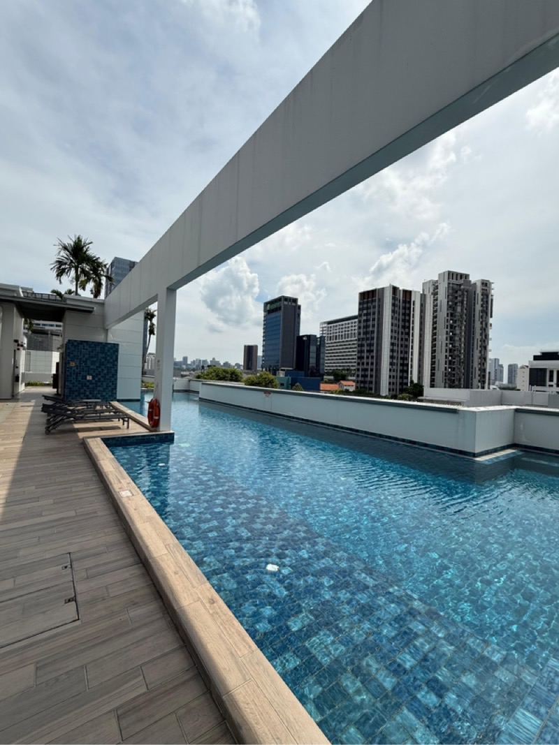 The Citron Residences Apartment For Rent, $3,900, 2 Bed 2 Bath 667 sqft  $5.85 psf