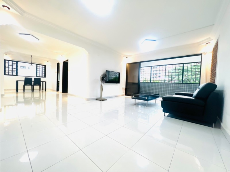 439 Ang Mo Kio Avenue 10 HDB Apartment For Sale, 700,000, 3 Bed 2 Bath