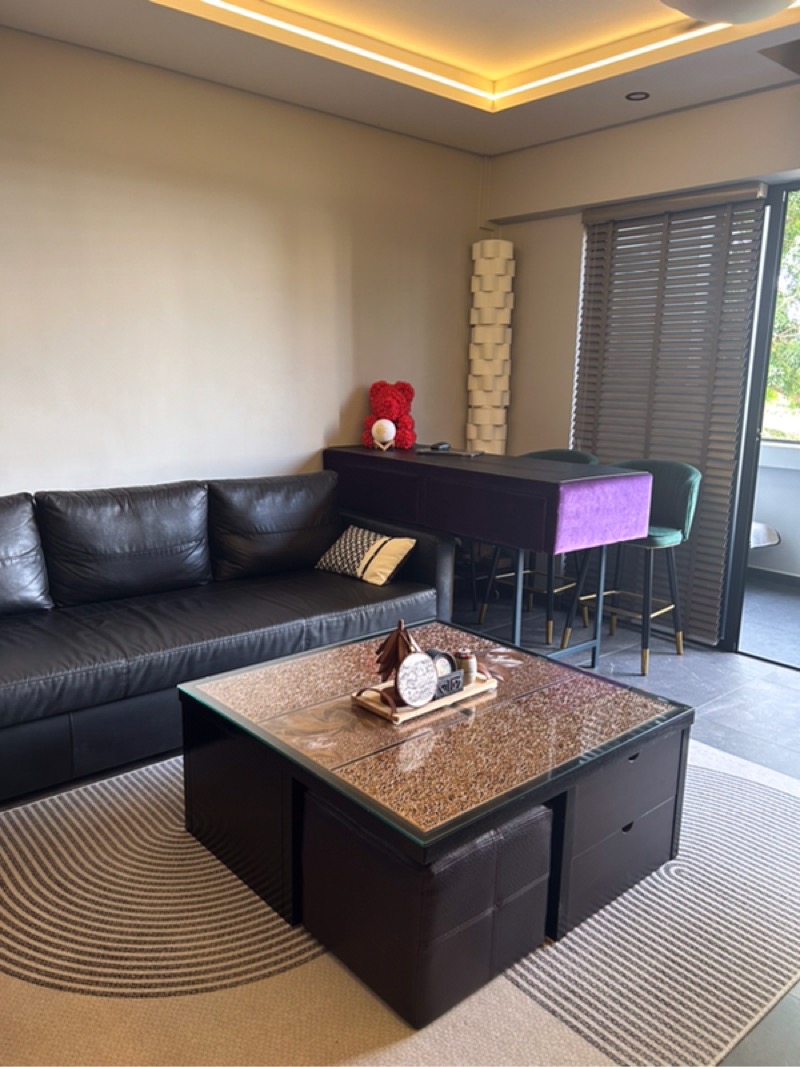 548 Jurong West Street 42 HDB Apartment For Sale, $920,000, 4 Bed 2 Bath  1,711 sqft $538.00 psf