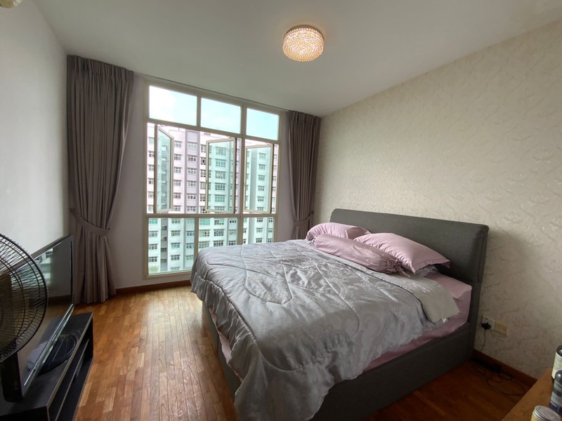 Lilydale Executive Condominium For Sale, 998,000, 3 Bed 3 Bath 1,195