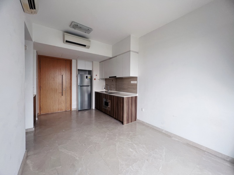 The Glades Condominium For Rent, 4,000, 2 Bed 1 Bath 570 sqft 7.02 psf