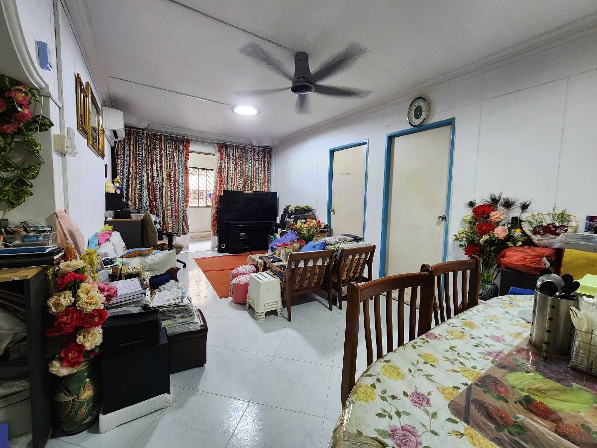 618 Ang Mo Kio Avenue 4 HDB Apartment For Sale, 690,000, 4 Bed 2 Bath