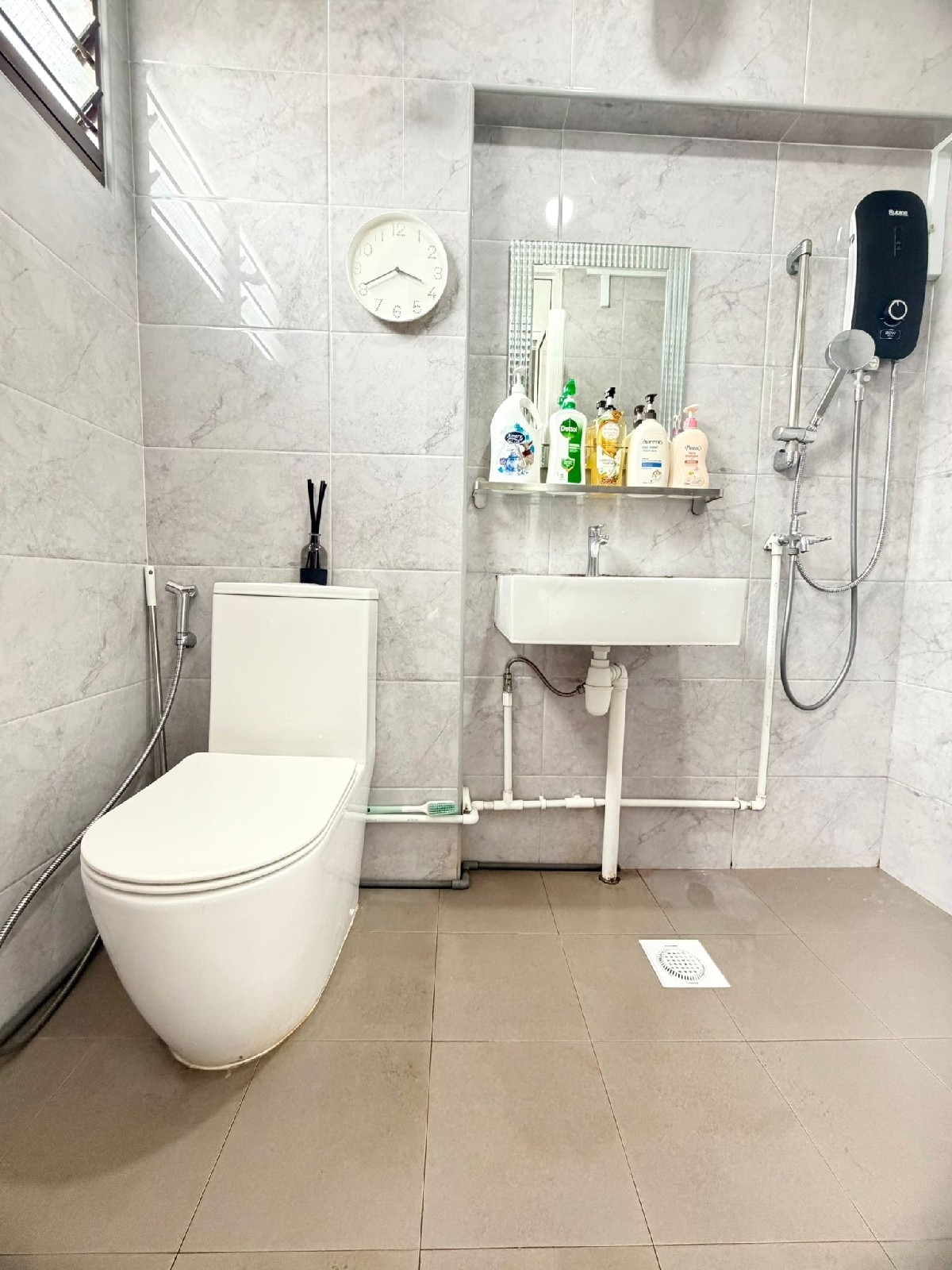 113 Teck Whye Lane HDB Apartment For Rent, $3,200, 3 Bed 2 Bath 1,119 sqft  $2.86 psf