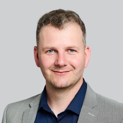 Headshot: Roger Lehner