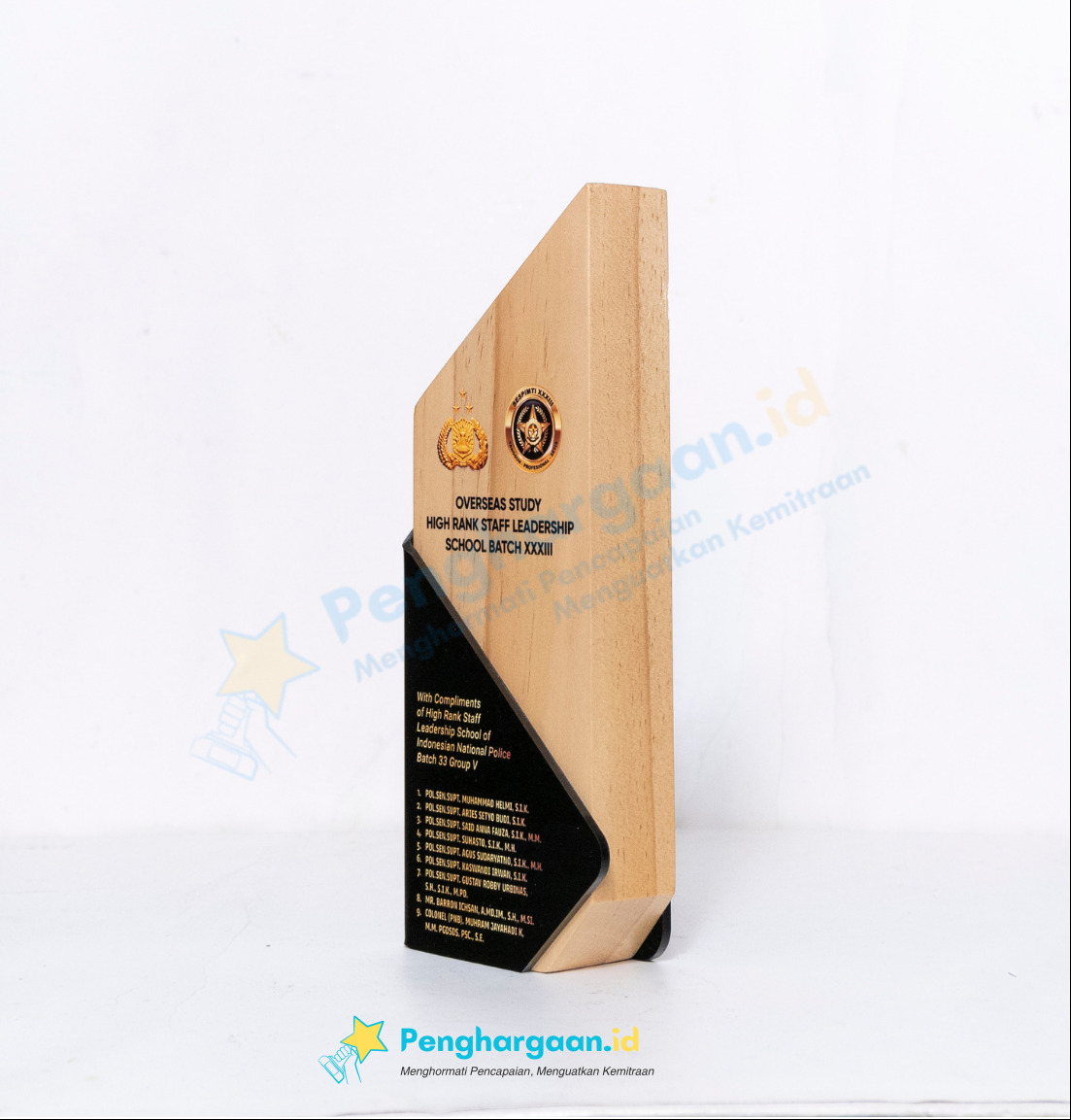 plakat dedikasi kepolisian overseas study staff leadership