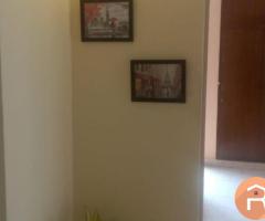 ROOM AVAILABLE IN 3BHK FLAT FOR BOYS SECTOR 43