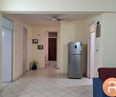 ROOM AVAILABLE IN 3BHK FLAT FOR BOYS SECTOR 43