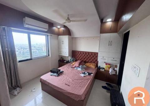 Single Occupancy Room Available For Male in 3 BHK Flat