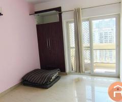 Semi Furnished Room for Rent in 3BHK Sector 78, Noida