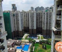 Semi Furnished Room for Rent in 3BHK Sector 78, Noida