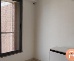3bhk flat available at Shindu bhavan extension road