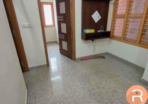 1BHK Semi Furnished flat for rent in Indiranagar