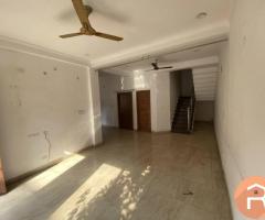 1 bhk ground floor available for rent in Gomti Nagar