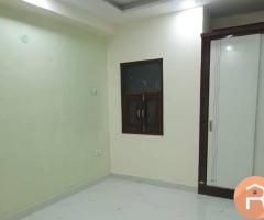 Semi Furnished 3 BHK Flat for Rent in Noida Sector 104