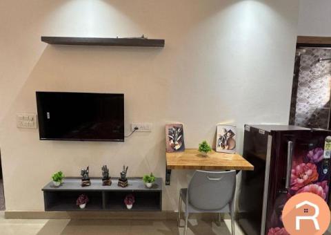 1RK fully furnished flat for rent in Sector 43 Sushant Lok 1